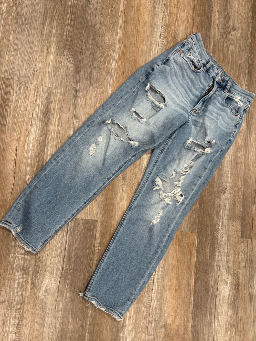 American Eagle Outfitters Light Blue Denim Jeans with Contrast Stitching